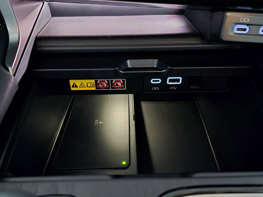 New 2025 Lexus RX 450h AWD w/ Luxury Package image 22