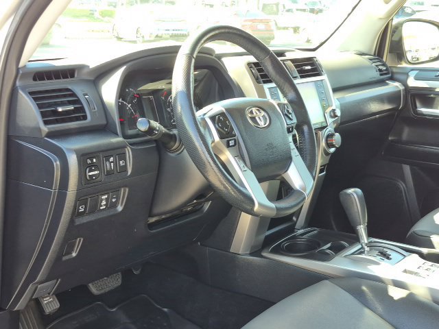 Used 2024 Toyota 4Runner SR5 Premium w/ Moonroof Package RWD image 10