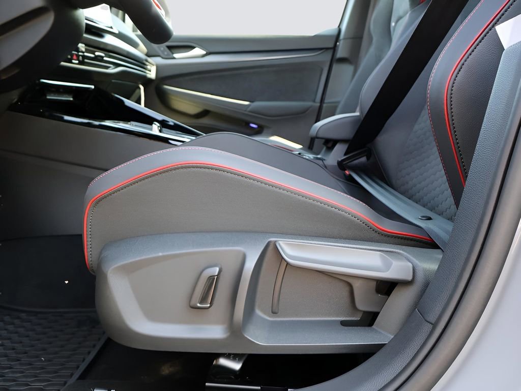 Used 2025 Volkswagen GTI SE image 36