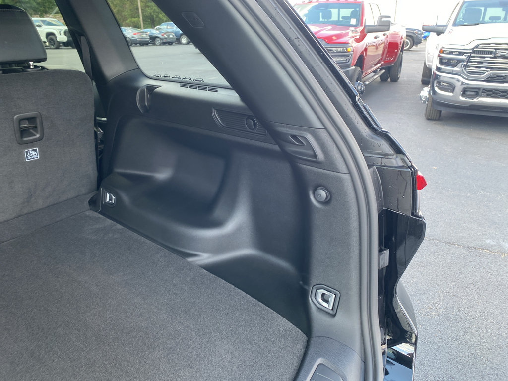New 2027 Jeep Grand Cherokee Altitude AWD/4WD image 11