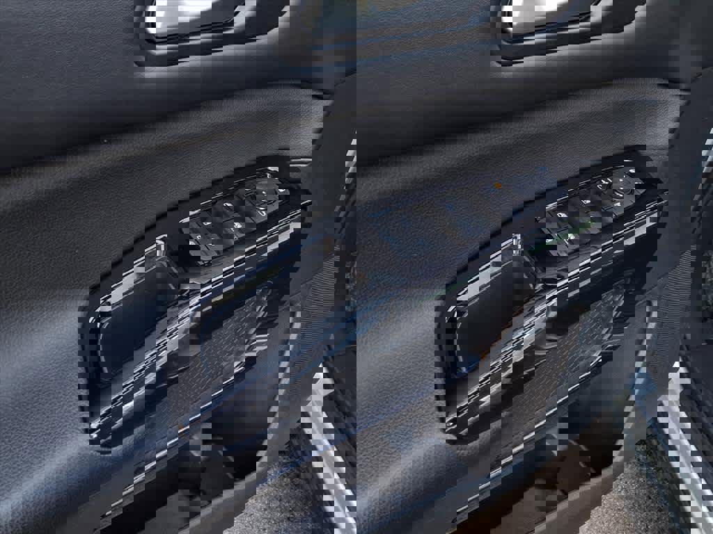 Used 2022 Nissan Pathfinder S image 17