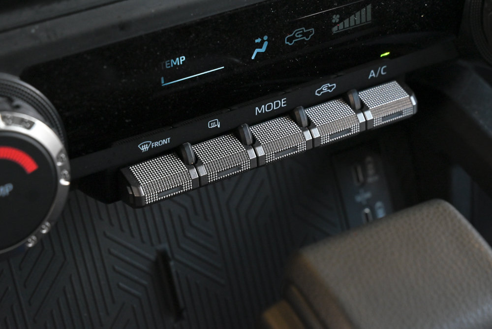 Used 2026 Toyota Tacoma SR RWD image 18