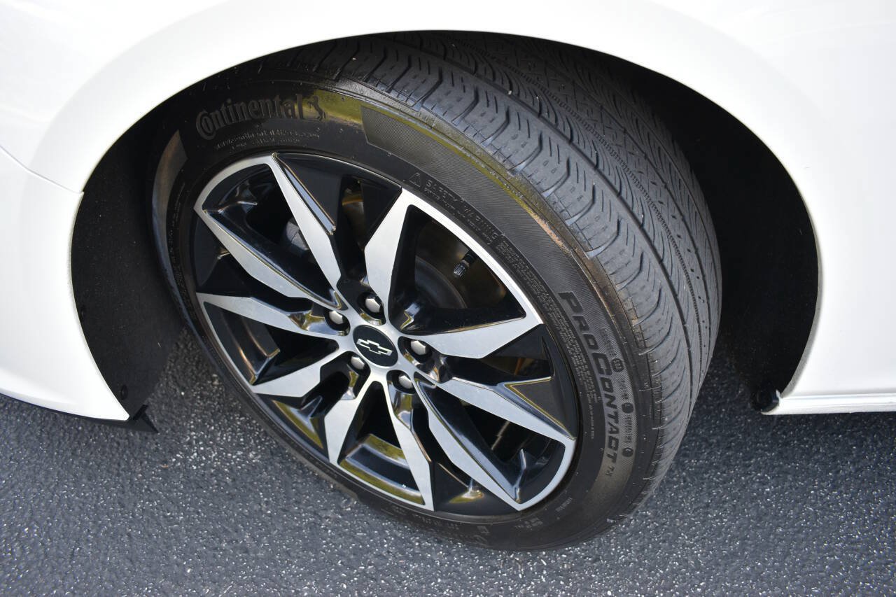 Used 2023 Chevrolet Malibu RS FWD image 41