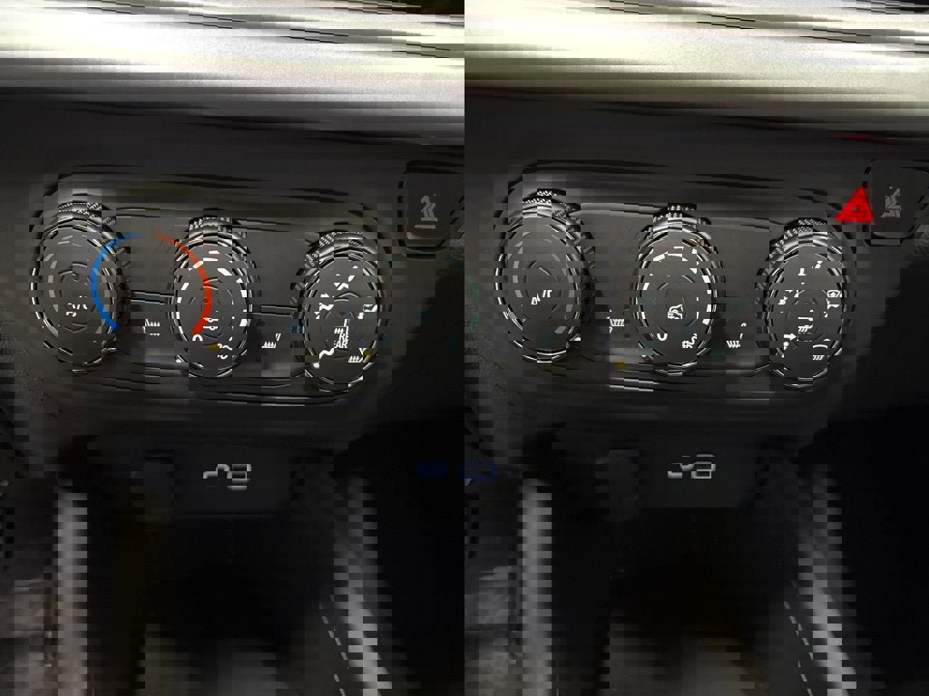 New 2026 Chevrolet Trax RS w/ Driver Confidence Package image 22