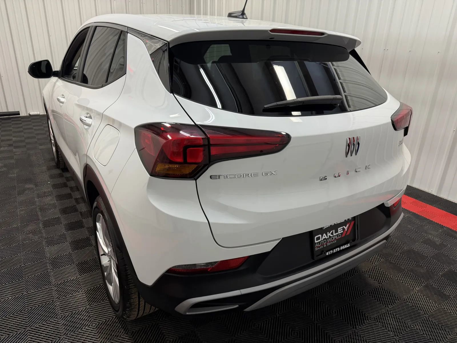 Used 2025 Buick Encore GX Preferred image 13