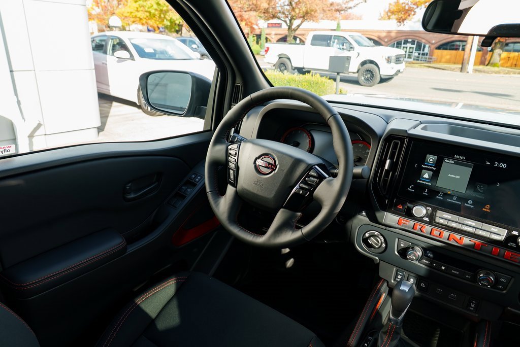 New 2026 Nissan Frontier PRO-4X w/ Pro-4x Convenience Package image 11