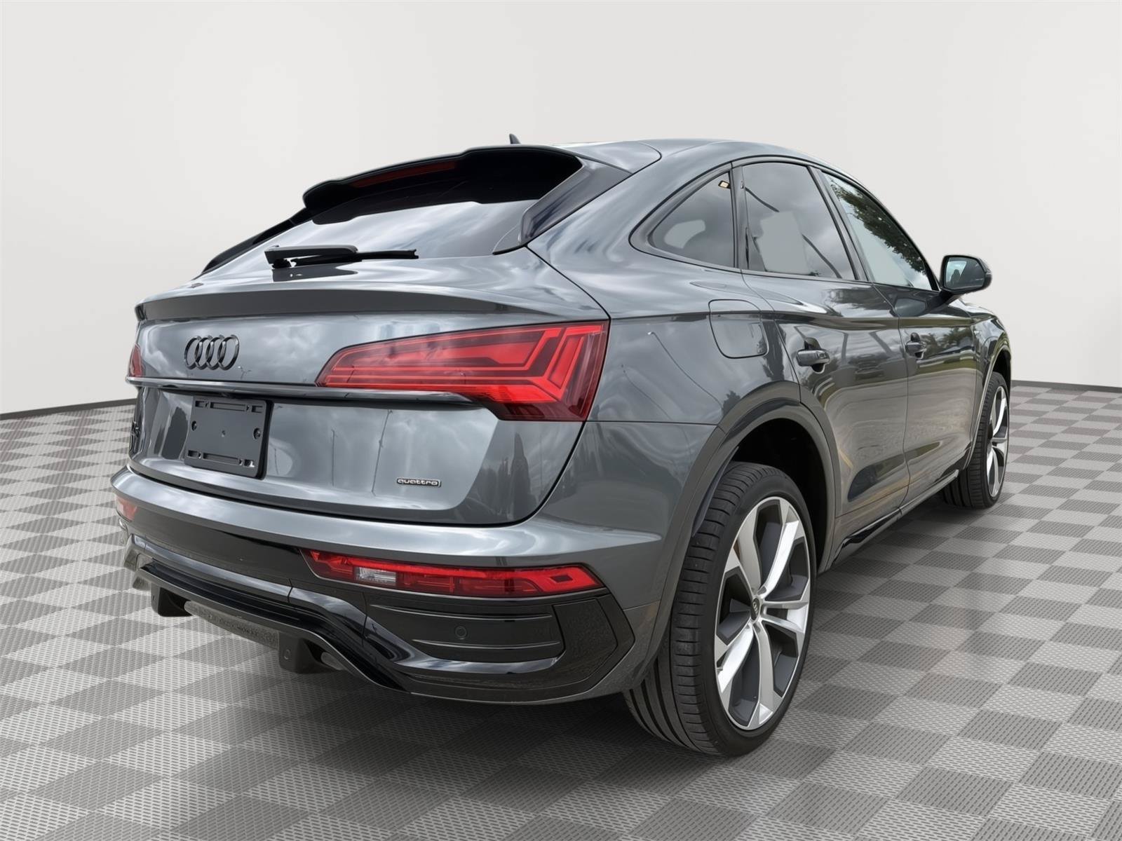 Certified 2024 Audi Q5 2.0T Premium Plus AWD/4WD image 5