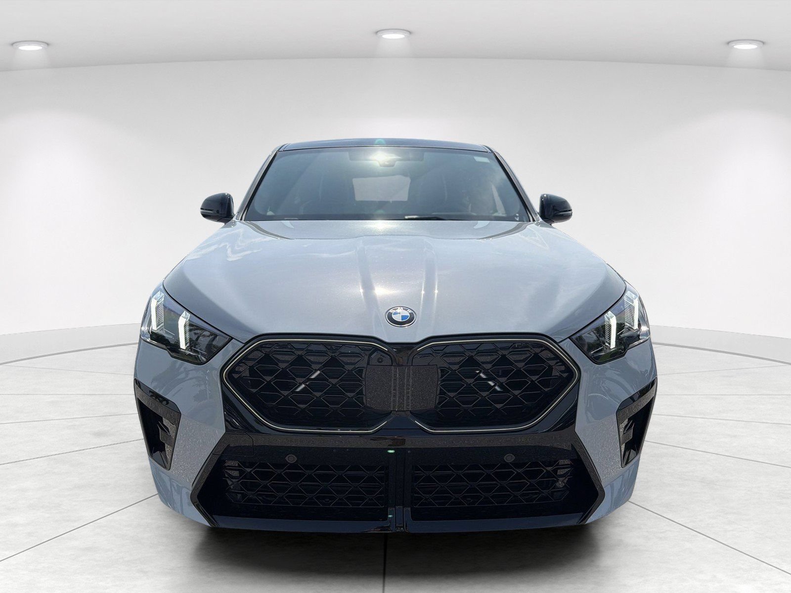 New 2026 BMW X2 xDrive28i w/ Technology Package AWD/4WD image 2