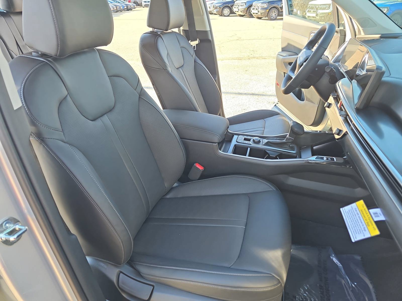 New 2026 Kia Sorento S w/ S Panoramic Sunroof Package FWD image 10