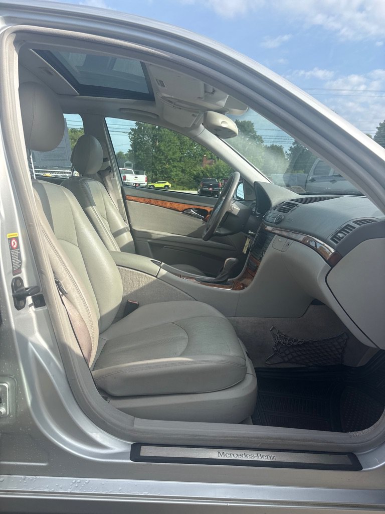 Used 2003 Mercedes-Benz E 320 Sedan image 11