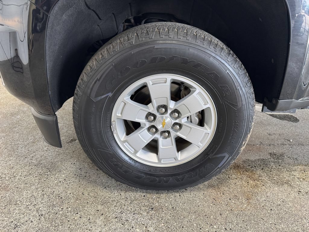Used 2019 Chevrolet Colorado W/T w/ WT Convenience Package AWD/4WD image 26