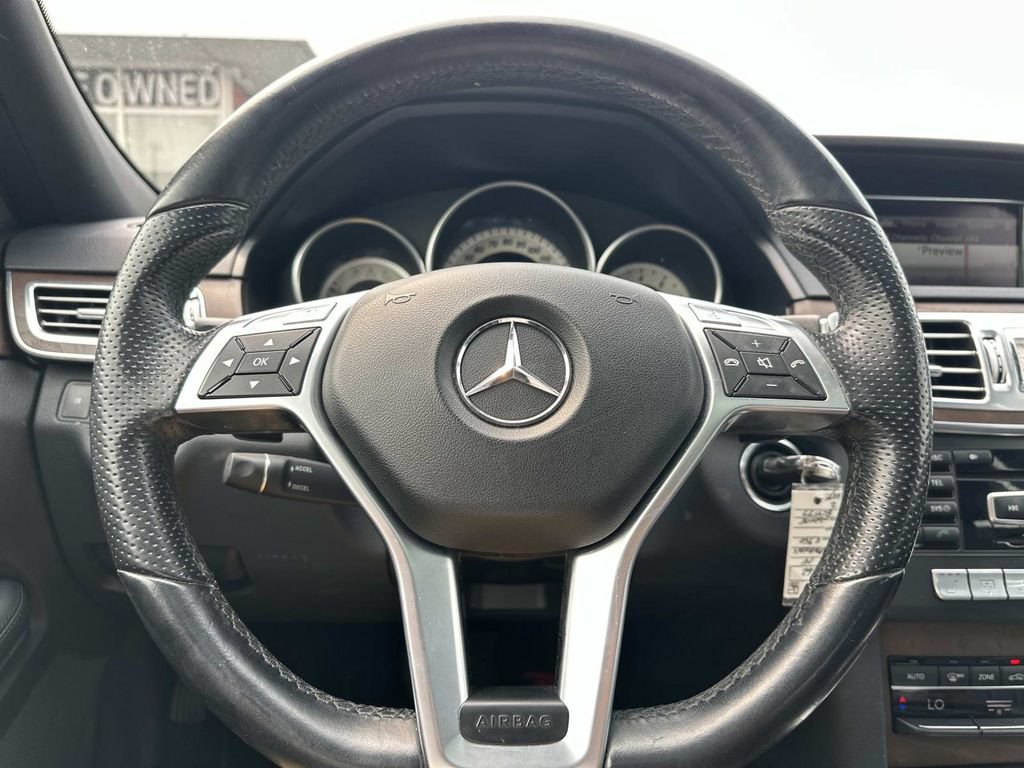 Used 2014 Mercedes-Benz E 350 4MATIC Sedan image 20