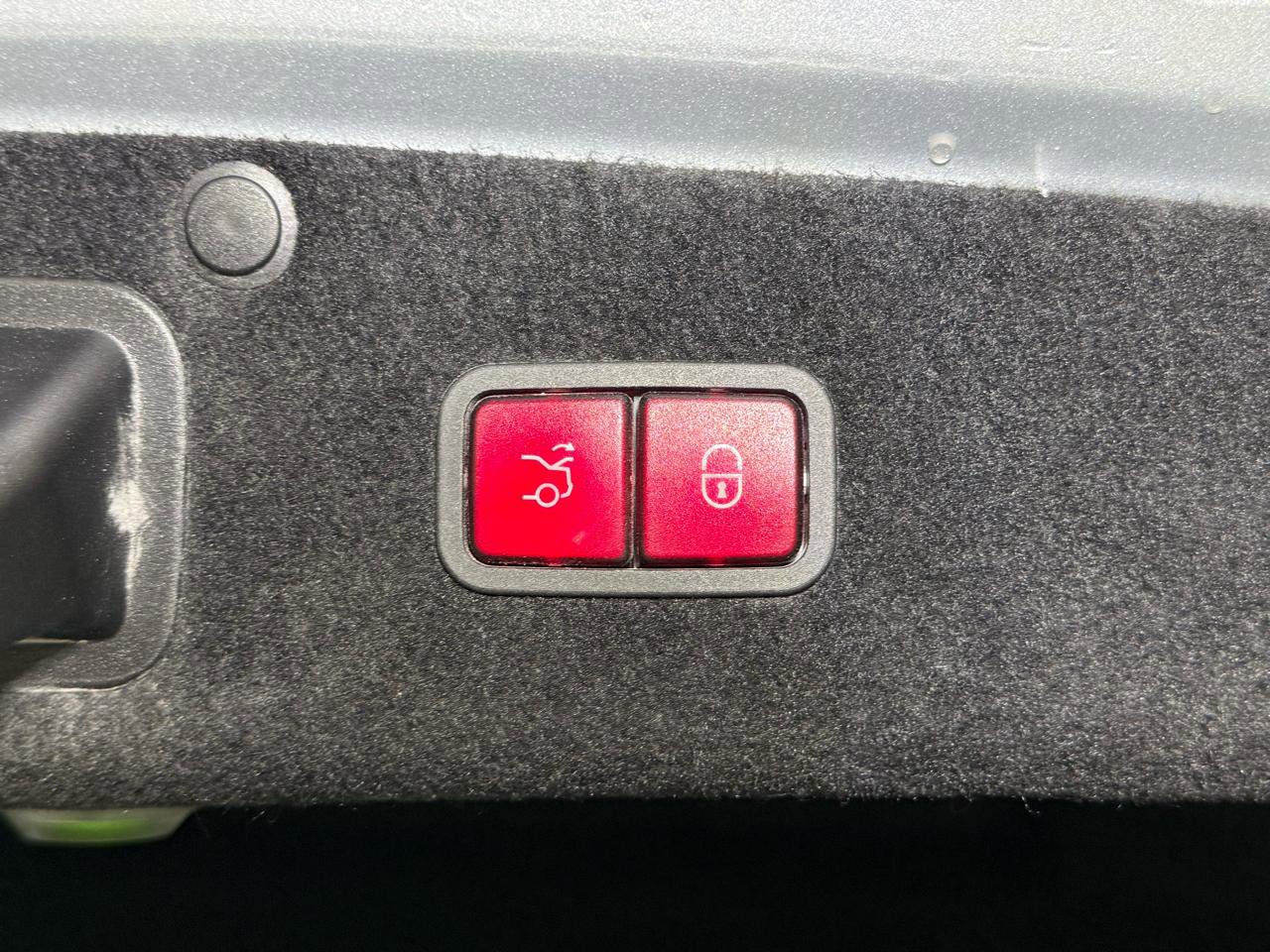 Used 2015 Mercedes-Benz S 550 Sedan w/ Premium 1 Package image 42