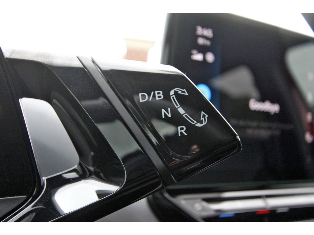 Used 2023 Volkswagen ID.4 Pro S Plus AWD/4WD image 31
