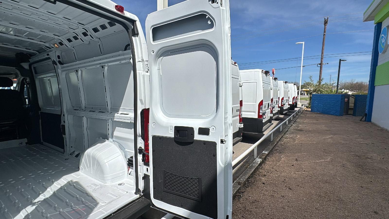 New 2026 RAM ProMaster 2500 w/ Storage Group image 22