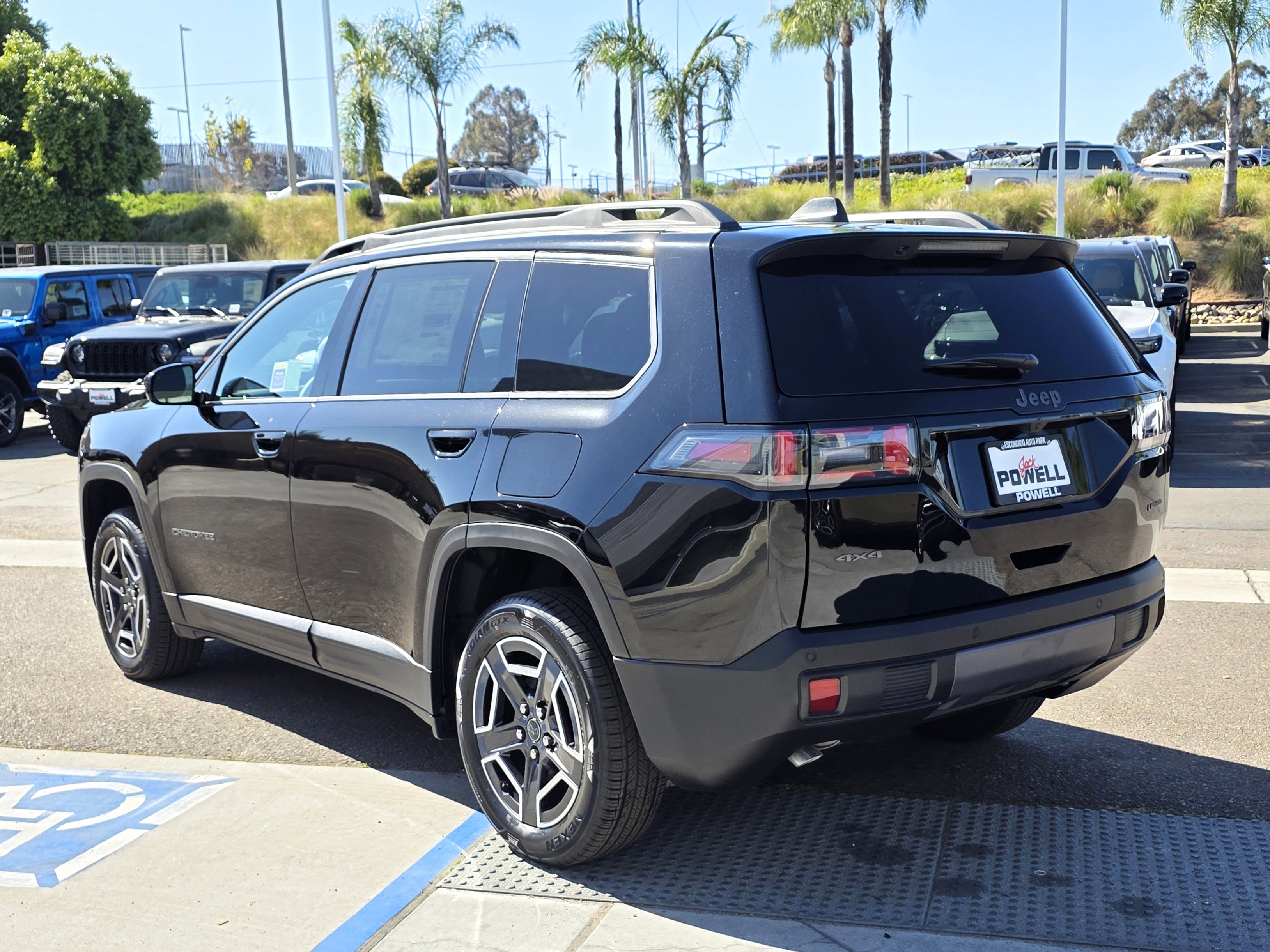 New 2026 Jeep Cherokee Laredo image 3
