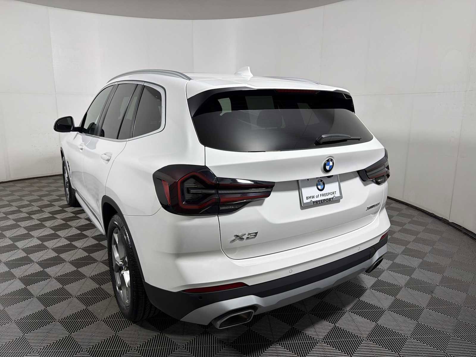 Certified 2023 BMW X3 xDrive30i w/ Convenience Package AWD/4WD image 9