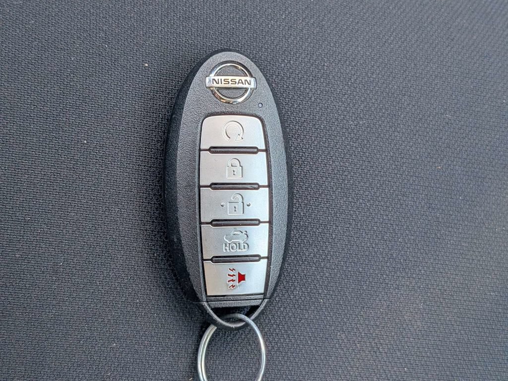 Used 2022 Nissan Sentra SR w/ Midnight Edition FWD image 27