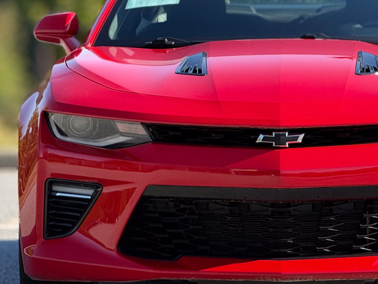 Used 2018 Chevrolet Camaro SS RWD image 14