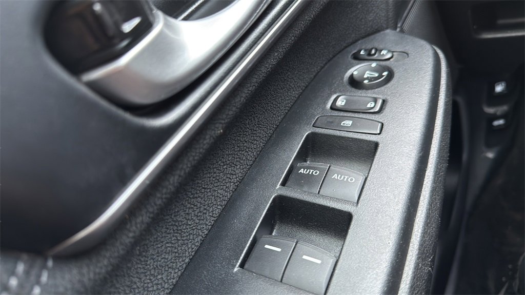 Used 2021 Honda CR-V EX image 18