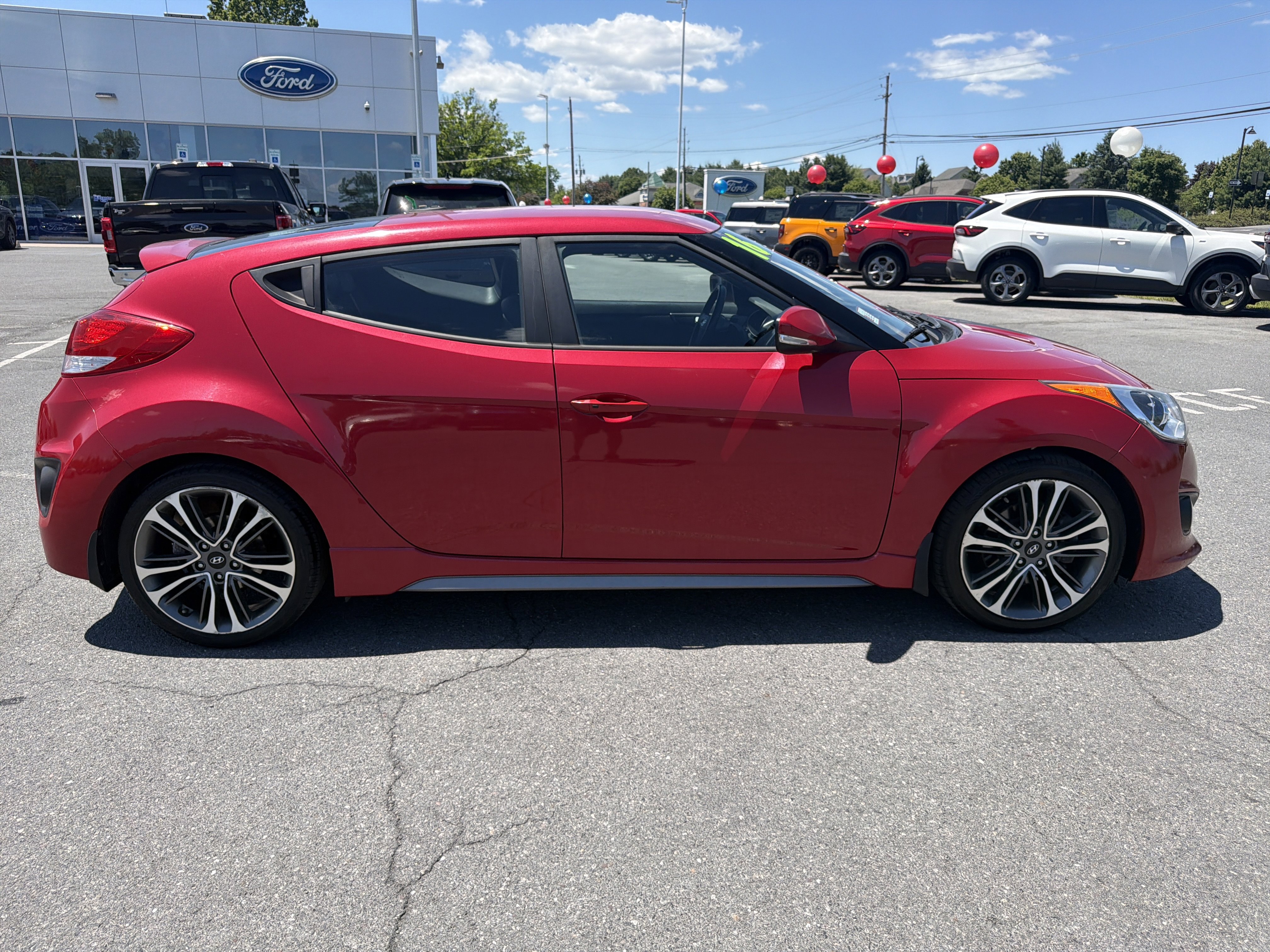 Used 2016 Hyundai Veloster Turbo FWD video 2