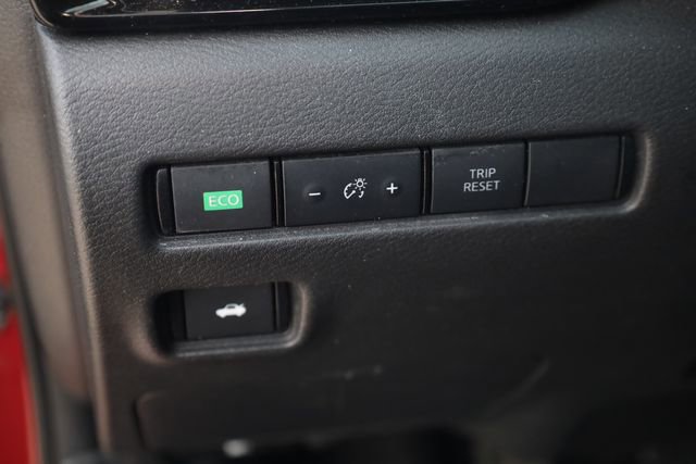 Used 2020 Nissan Sentra SV image 10