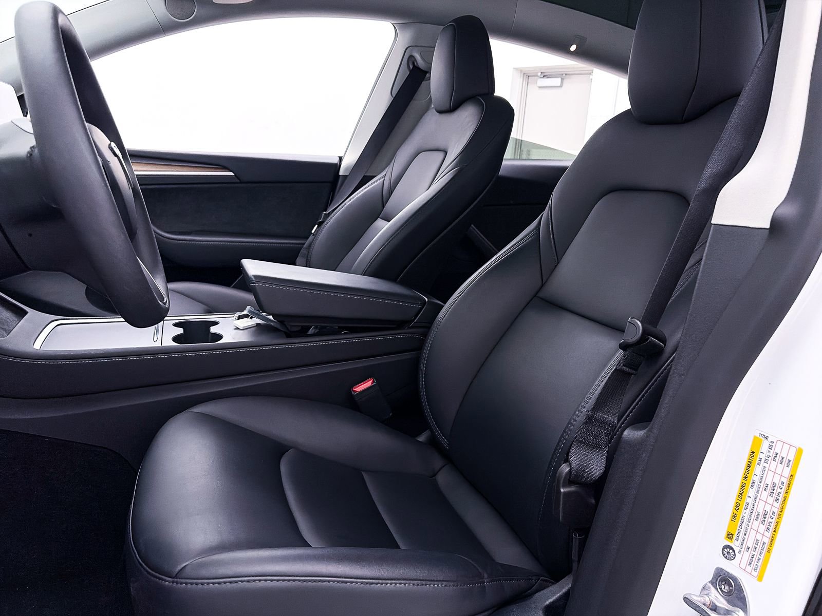 Used 2024 Tesla Model Y Long Range image 18