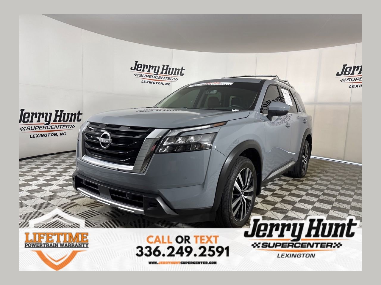 Used 2025 Nissan Pathfinder Platinum AWD/4WD video 1