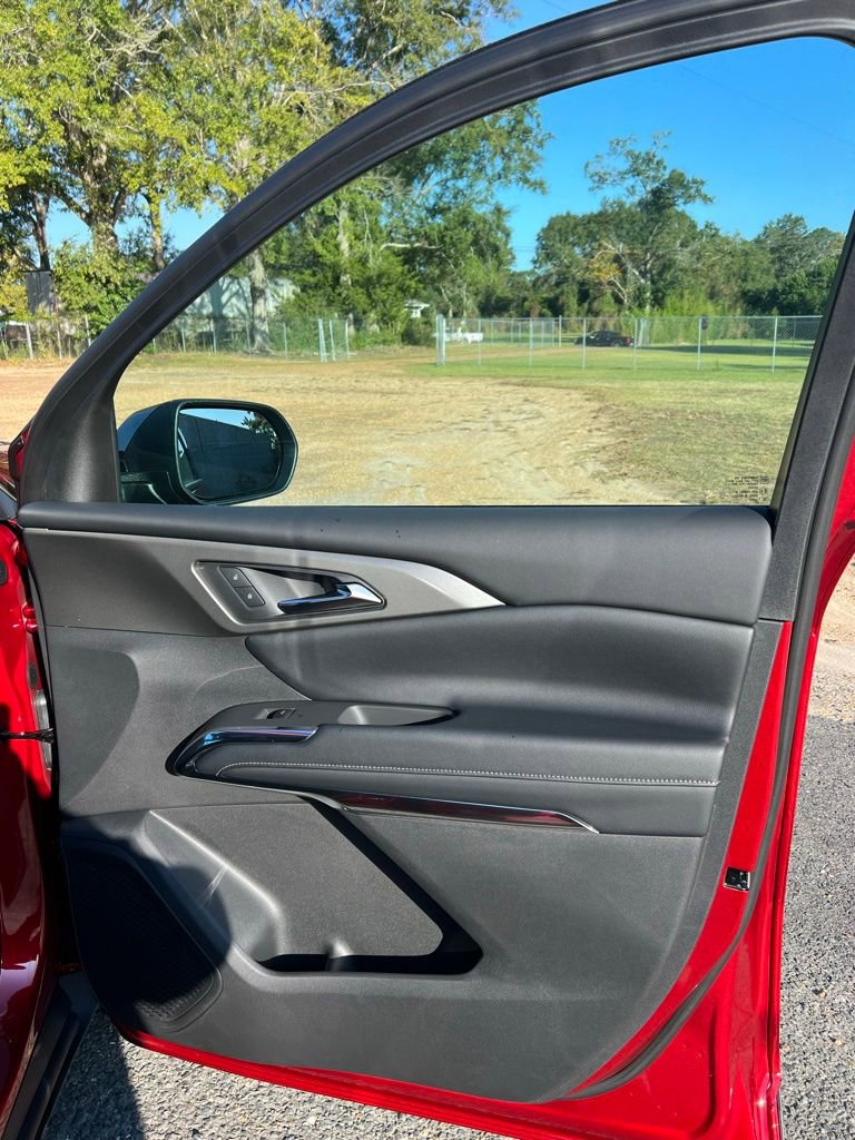 New 2026 Chevrolet Traverse LT image 16