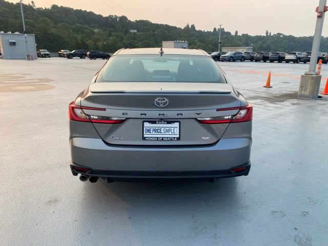 Used 2025 Toyota Camry SE FWD image 7