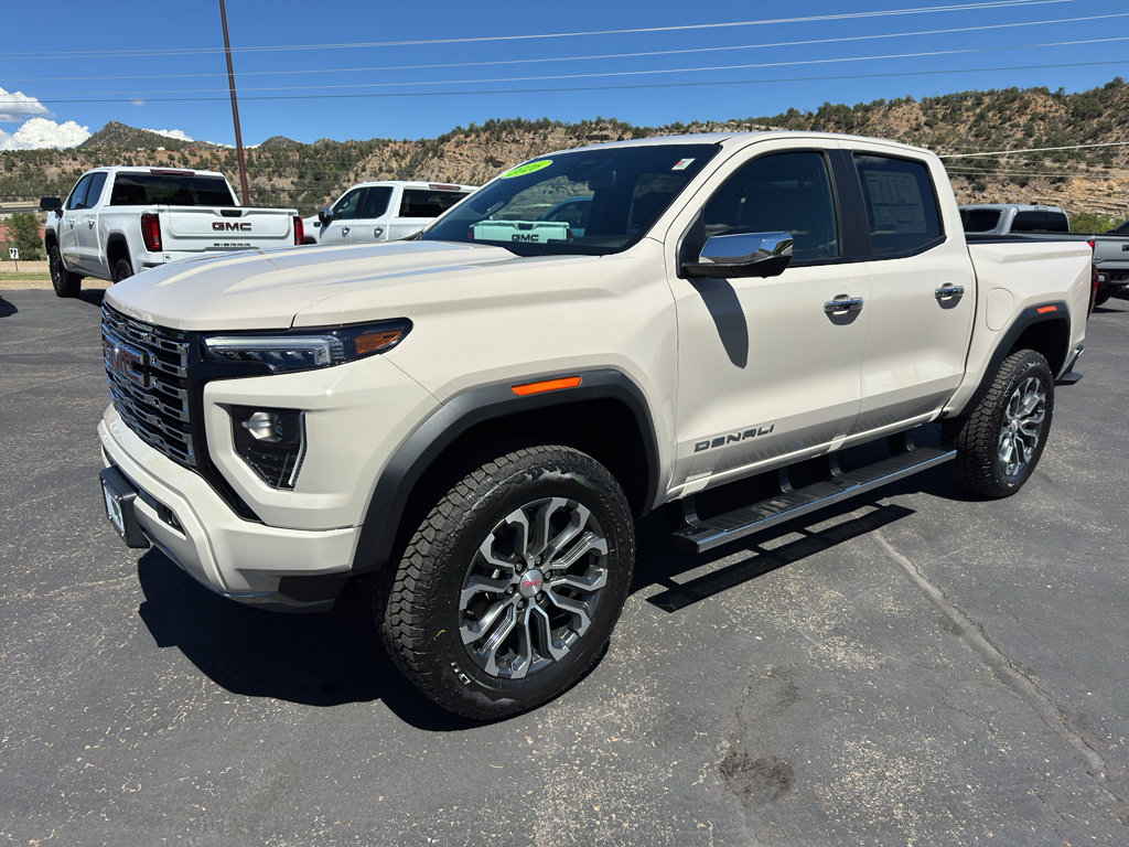 New 2026 GMC Canyon Denali AWD/4WD image 3
