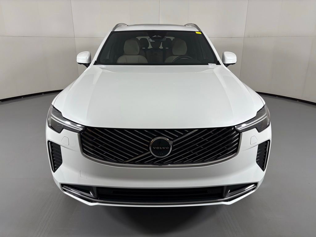 New 2026 Volvo XC90 B6 Plus w/ Protection Package Premier image 3