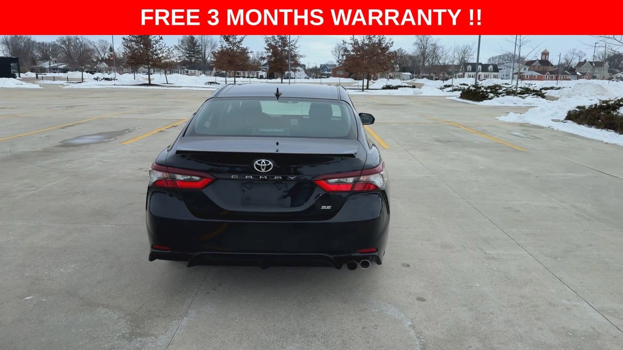 Used 2022 Toyota Camry SE FWD image 7