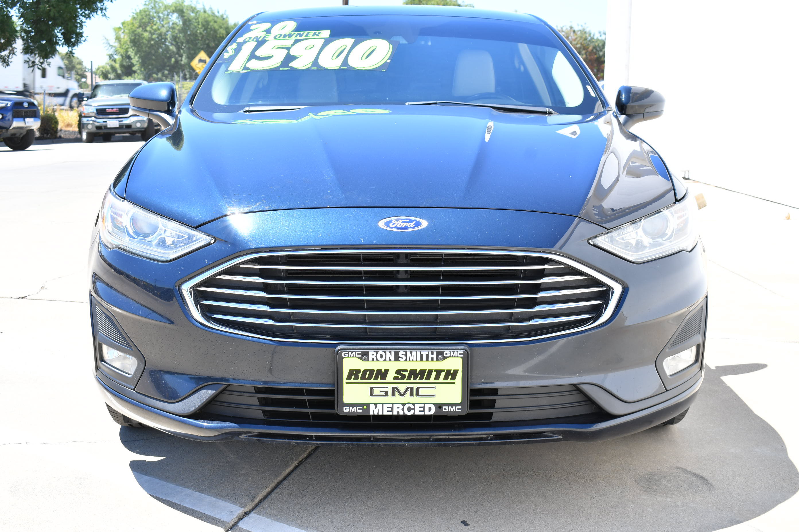 Used 2020 Ford Fusion SE w/ Equipment Group 151A FWD image 3