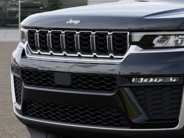 New 2027 Jeep Grand Cherokee L Limited w/ Trailer Tow Package AWD/4WD image 11