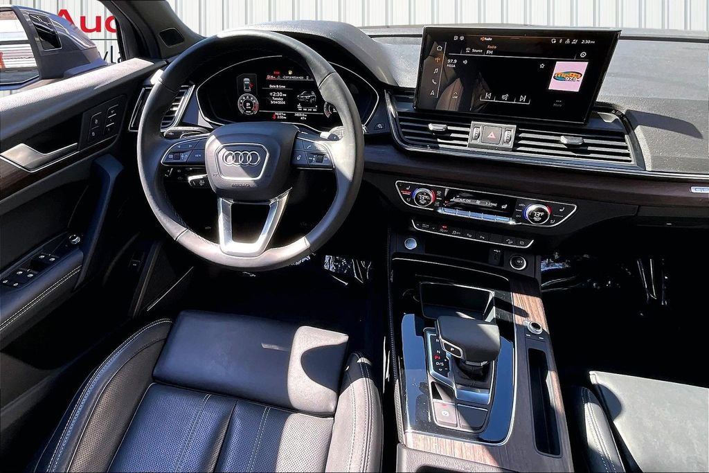 Used 2023 Audi Q5 2.0T Prestige w/ Prestige Package image 8