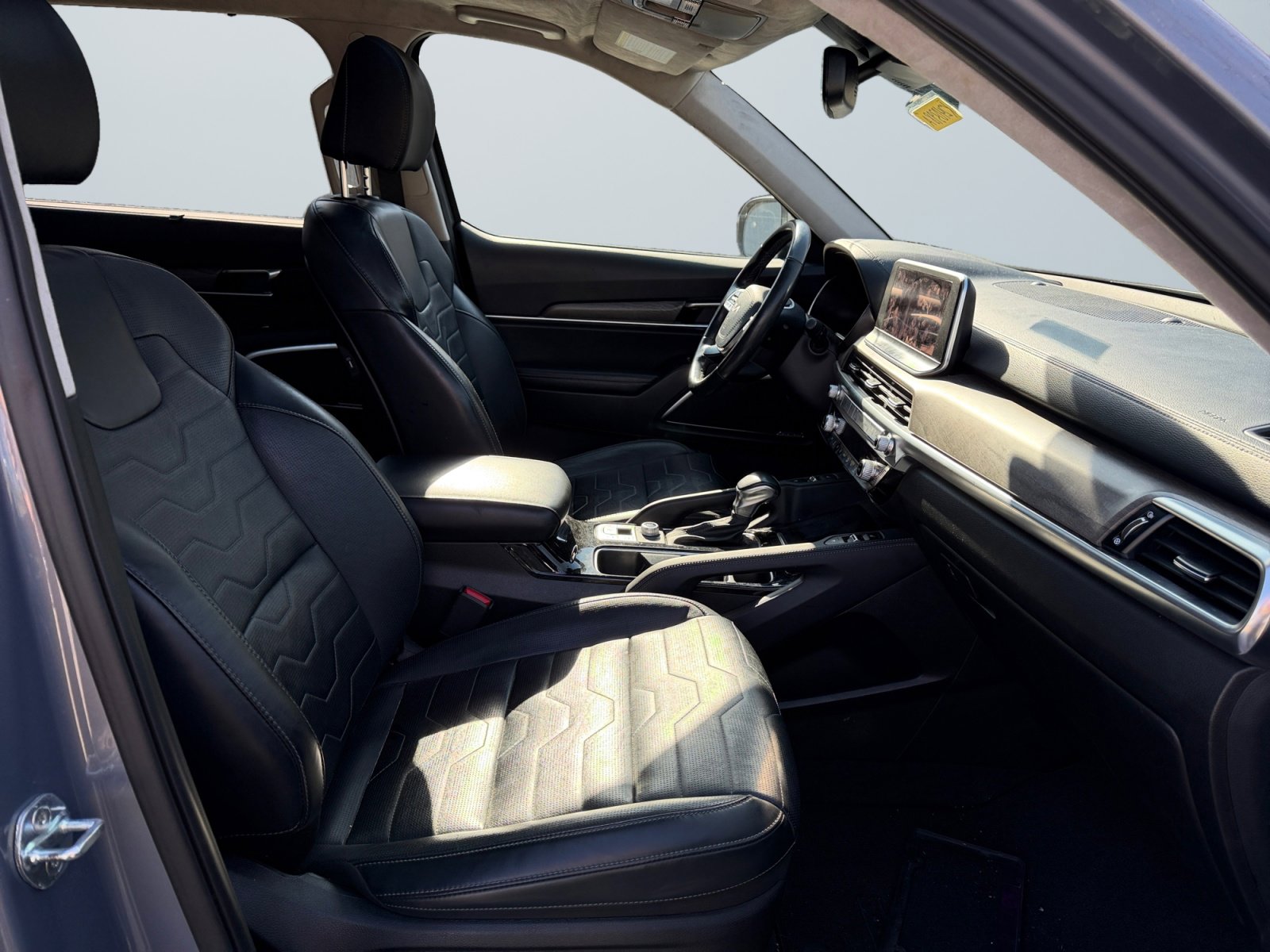 Used 2022 Kia Telluride SX w/ SX Prestige Package image 17