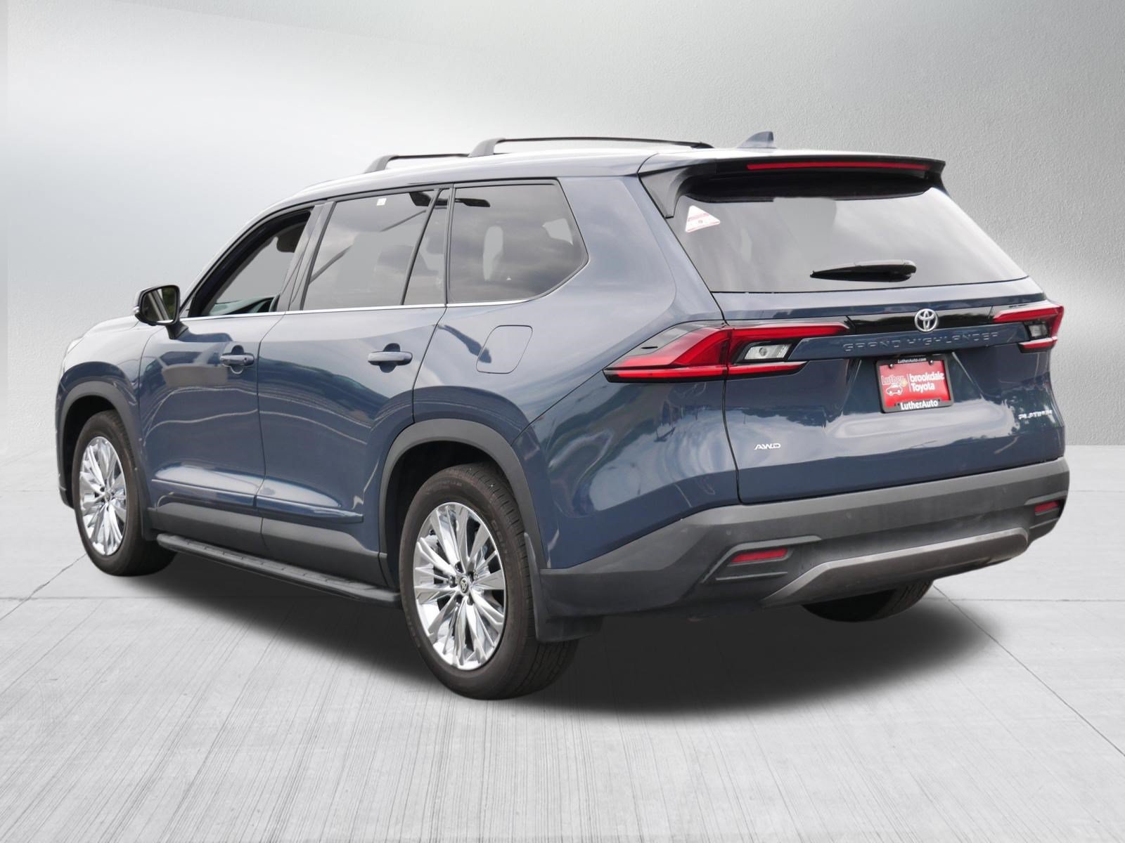 Certified 2025 Toyota Grand Highlander AWD image 5