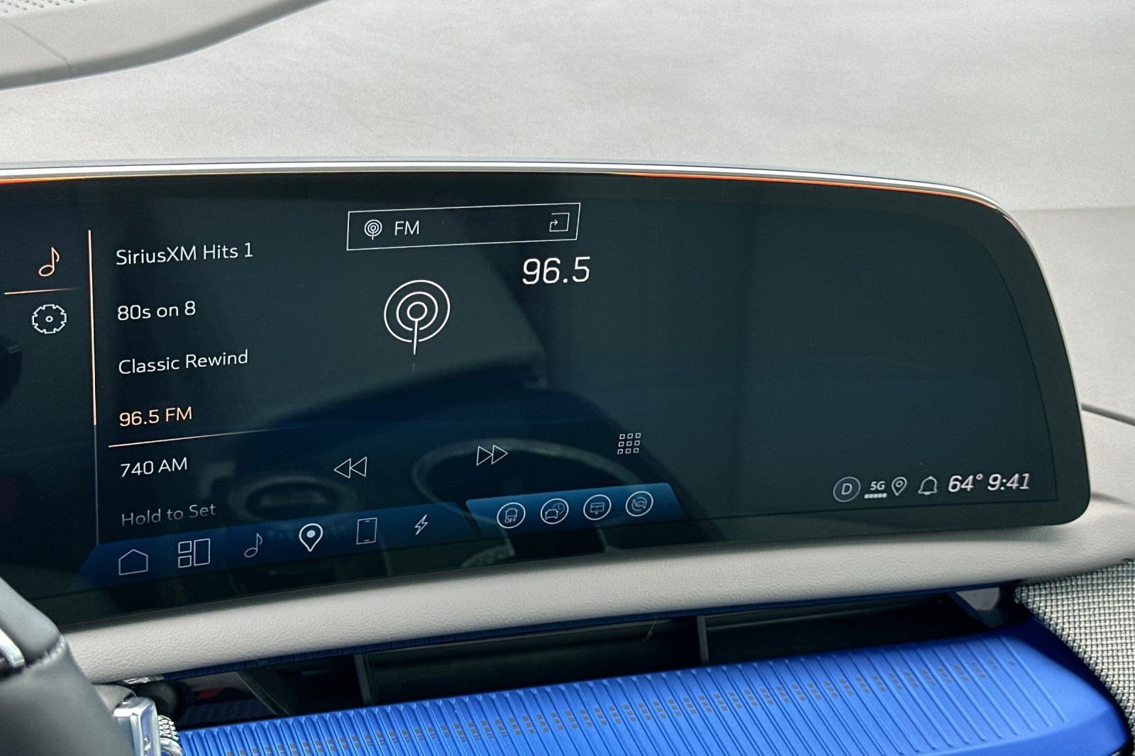 Certified 2025 Cadillac Optiq Luxury 1 image 25