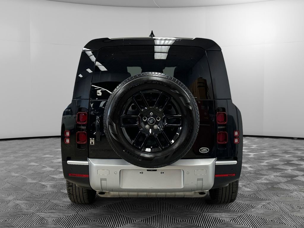 Used 2023 Land Rover Defender 130 S AWD/4WD image 4