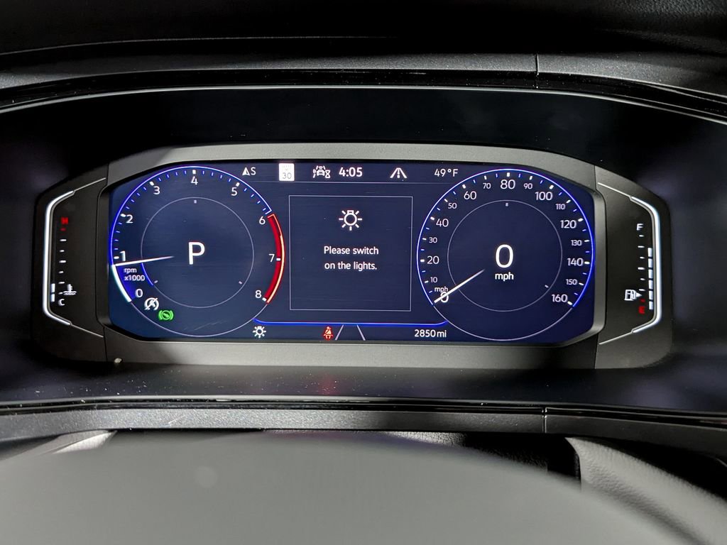 Used 2024 Volkswagen Taos SEL image 37