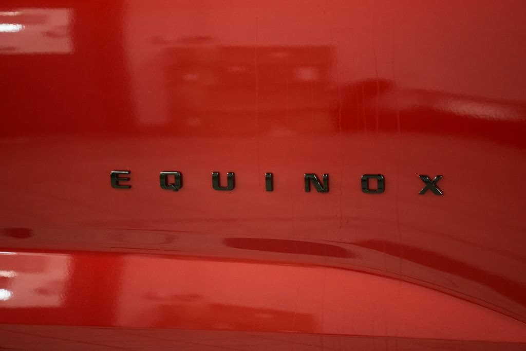 New 2027 Chevrolet Equinox RS w/ Safety and Technology Package FWD image 17