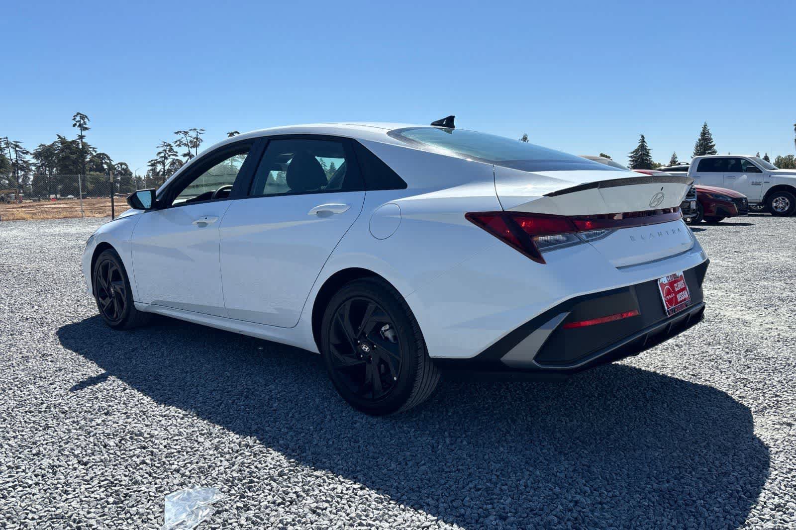 Used 2026 Hyundai Elantra Sport FWD image 7