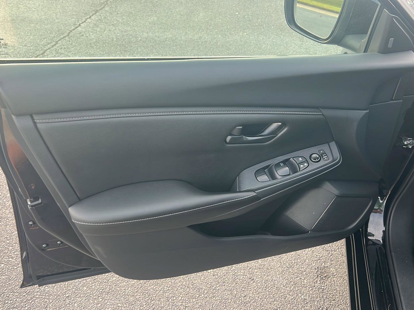 Used 2024 Nissan Sentra S image 16