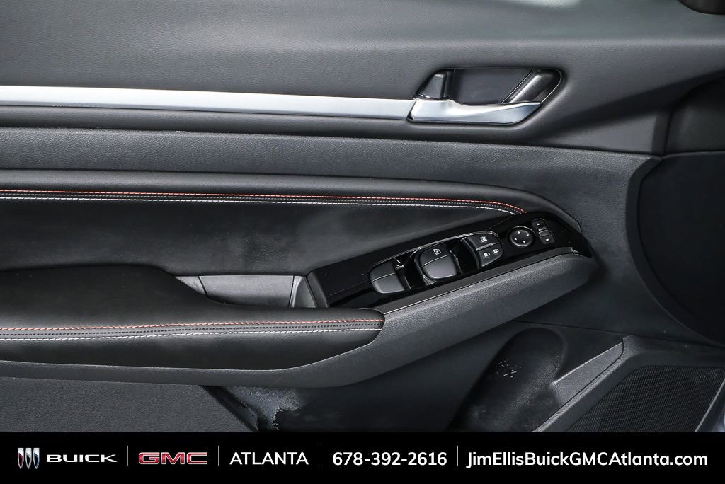 Used 2023 Nissan Altima 2.5 SR w/ SR Premium Package image 7