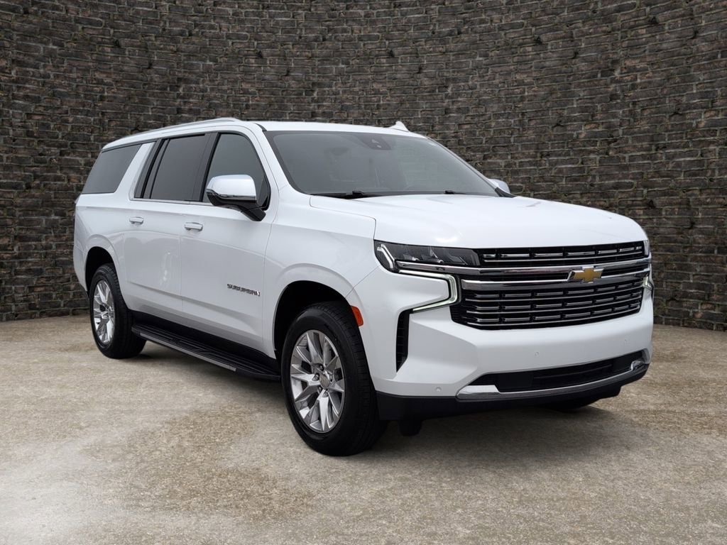 Used 2023 Chevrolet Suburban Premier RWD image 2