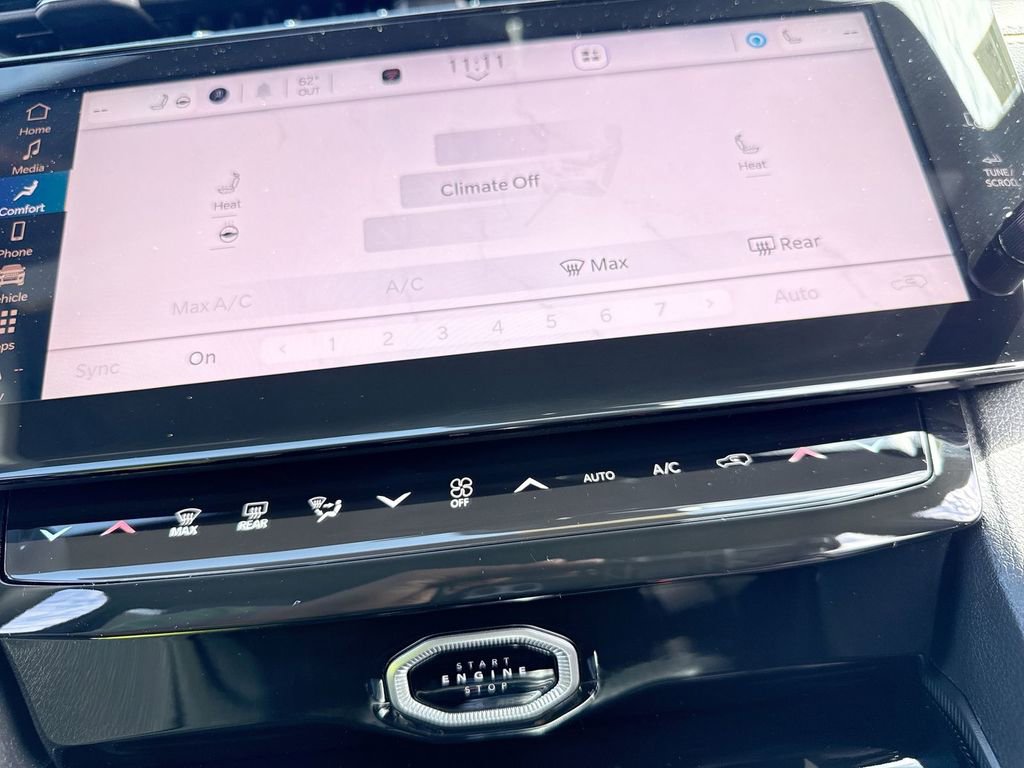 New 2026 Jeep Grand Cherokee Limited RWD image 17