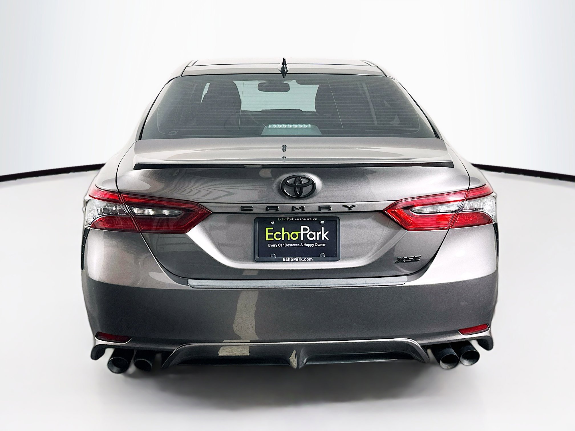 Used 2024 Toyota Camry XSE FWD image 7