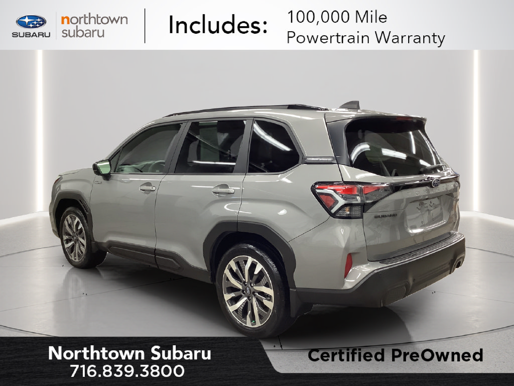 Used 2025 Subaru Forester Touring AWD/4WD image 3