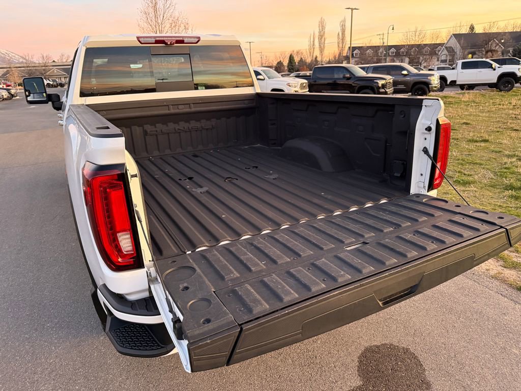 Used 2020 GMC Sierra 2500 Denali w/ Denali Ultimate Package image 12